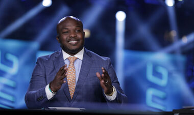 «Он нокаутирует его с правой». Александру Усику выбрали соперника на бой