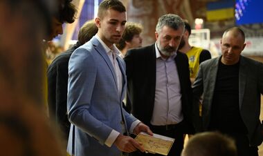 Український тренер після звільнення хоче відновити кар'єру гравця