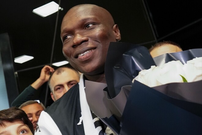 Нефтчі підпише зіркового гравця. Він другий бомбардир Камеруну після Ето'О