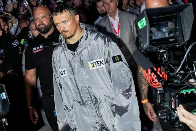 Стало відомо, скільки в Усика залишилось боїв. Кардинально змінив плани