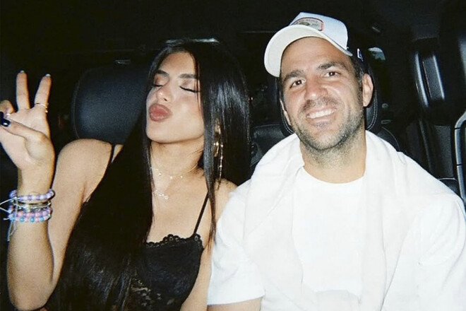 ФОТО. Сеск Фабрегас дуже мило привітав доньку. Вона дуже схожа на маму