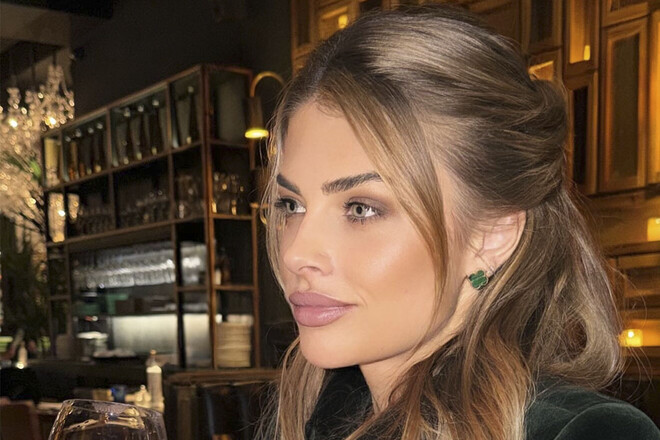 ВІДЕО. Дружина Зінченка відсвяткувала ДН у Барселоні. Без чоловіка