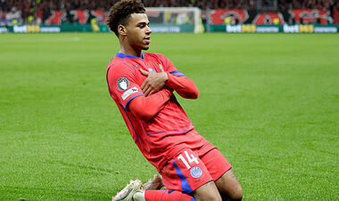 ВІДЕО. ПСЖ забив три голи Баєру за сім хвилин після вилучення Забарного