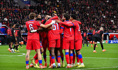 PSG destroyed Bayer in the match with 9 goals, Zabarny was sent off in the first half