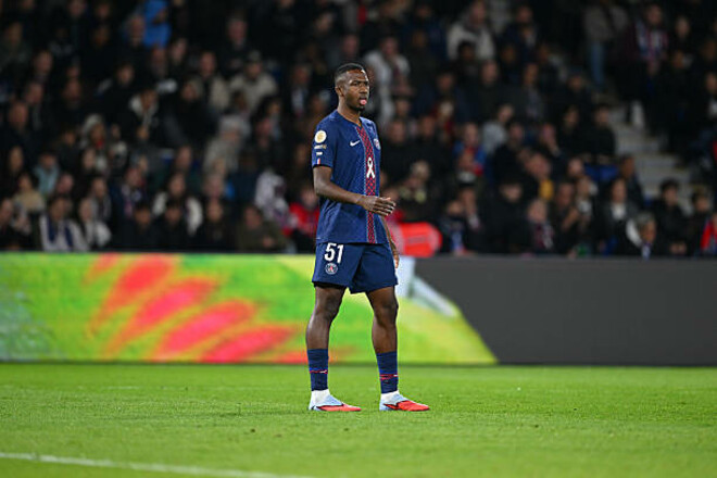 ВИДЕО. ПСЖ огорчил Байер на седьмой минуте после точного удара Пачо