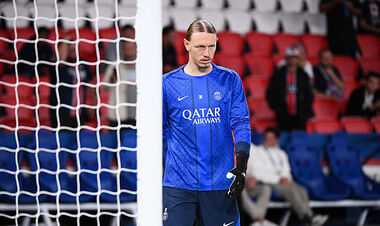 ПСЖ определился с будущим Сафонова. Существует три варианта