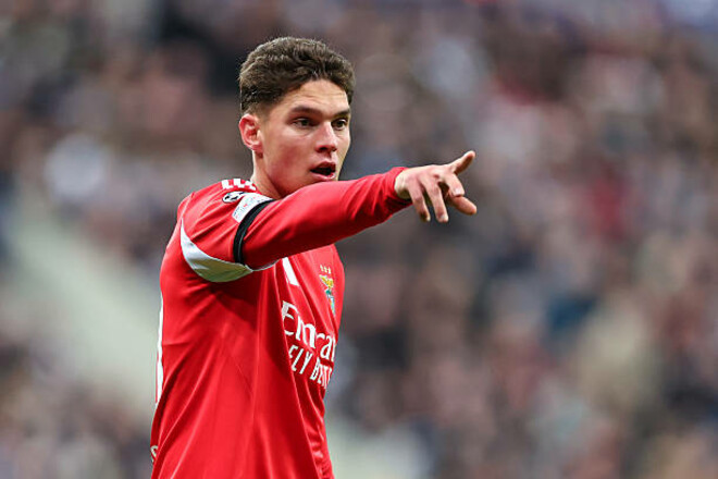 Судаков рассказал, почему не приступил к изучению португальского