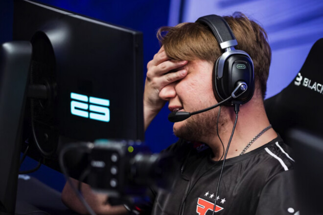 Німецький клуб розгромив команду s1mple та electroNic на кваліфікації з CS2