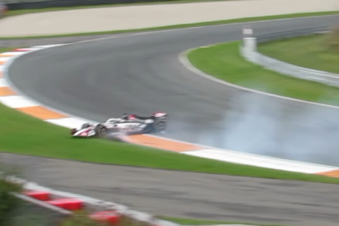 ВИДЕО. Пилот разбил болид Ф1 во время тестов в Нидерландах