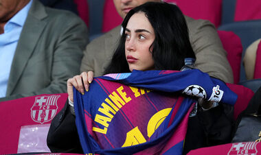 Девушка Ямаля рассмешила Флика после матча с Олимпиакосом