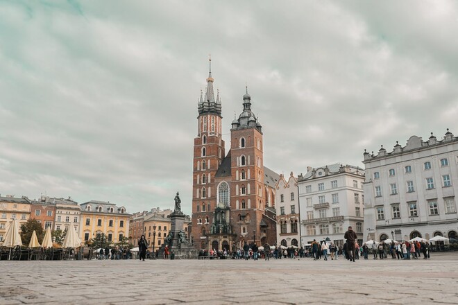 ФОТО. Шахтер показал, как выглядит Краков в день игры Лиги конференций