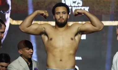 Усика попередили про важкі наслідки, якщо він не буде битися з Ітаумою