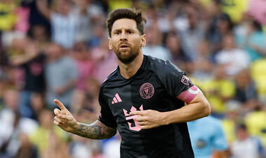 Роналду против Месси: Скотт сравнил боксерские качества звездных игроков