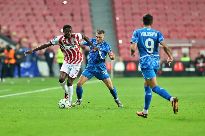 Самсунспор завдав «ювілейного» розгрому Динамо