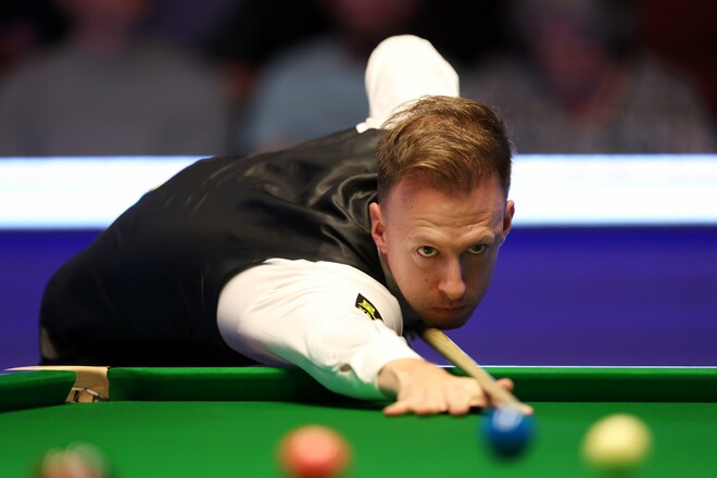 Битва чемпионов. Трамп переиграл Хиггинса и вышел в полуфинал в Белфасте