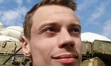 Склоним головы. Со смертельным ранением продолжал корректировать артиллерию