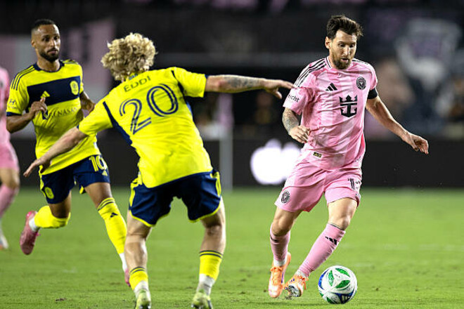 Дубль Месси, Довбик покинет Рому, провал в ЛК, жеребьевка ЧЕ по футзалу