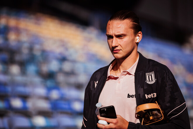 Впервые за 2 месяца. Защитник сборной Украины сыграл полный матч в Англии