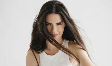 ФОТО. Известная футбольная журналистка опубликовала снимок голышом