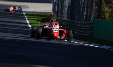 Формула-4. Бондарев в битве за титул. Смотреть онлайн LIVE