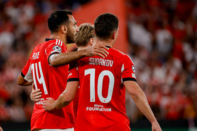 З українцями. Оприлюднено стартові склади на матч Бенфіка – Арока