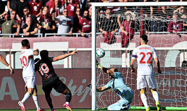 Малиновский не спас. Дженоа уступила Торино на последних минутах