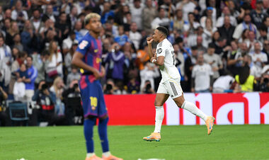 ФОТО. Был ли офсайд? Судья отменил супергол Мбаппе в ворота Барселоны