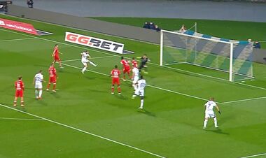 ВІДЕО. Метушня у штрафному Кривбаса. Караваєв подвоїв перевагу Динамо