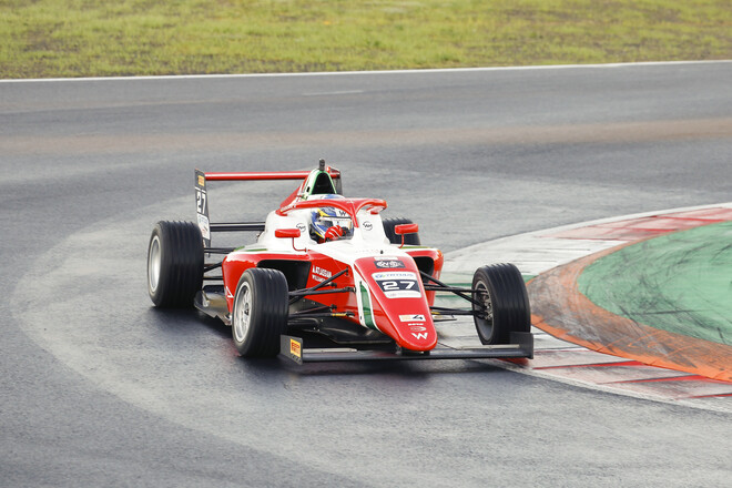 Фінал. Бондарев у битві за титул Формули-4. Дивитись онлайн LIVE