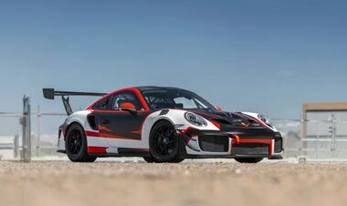 ФОТО. Спорткар Ферстаппена выставлен на аукцион за шестизначную сумму