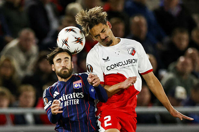 Фонсека угадал с заменой. Лион минимально победил Утрехт