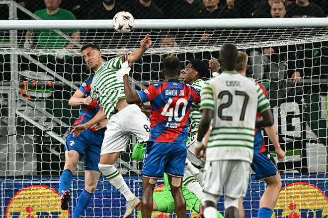 Рятівний гол у меншості на 90+4. Ференцварош вирвав нічию у Вікторії