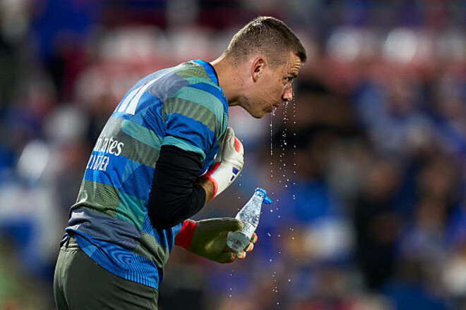 Лунин в матче против Барселоны получил проблемы, связанные с полицией