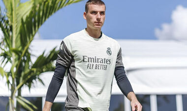 ФОТО. Фанати Реала прийшли до Луніна після його вилучення в Ель-Класіко