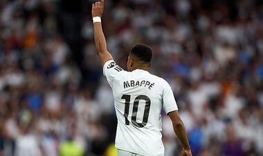 Барса – одна из самых любимых жертв Мбаппе. Кому француз забивал больше?