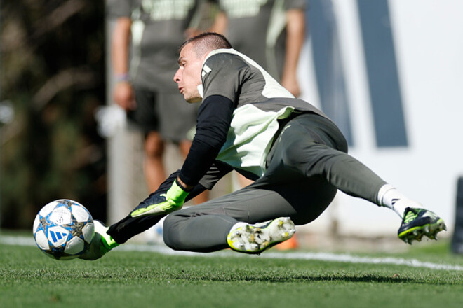 ВІДЕО. За що Лунін отримав червону картку після матчу з Барселоною
