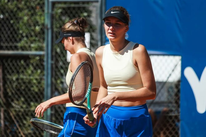 Сестры Колб проиграли матч на турнире WTA 250 в Гонконге со счетом 0:6, 0:6