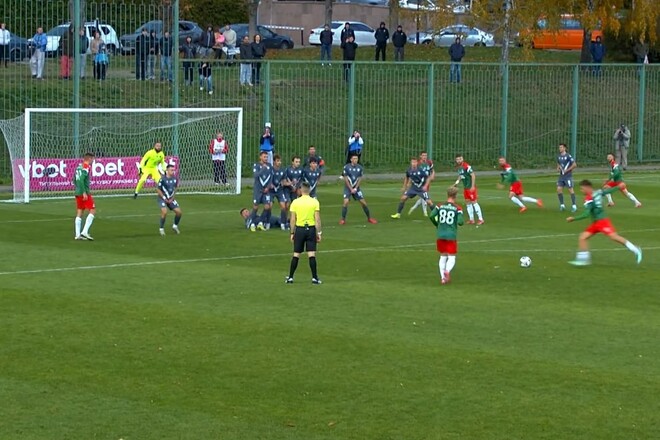 Со штрафного в девятку на 90-й. Клуб Второй лиги вышел в 1/4 финала Кубка