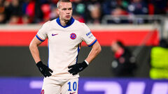 VIDEO. An EPL player played in a media league match. Fans suspect Mudryk