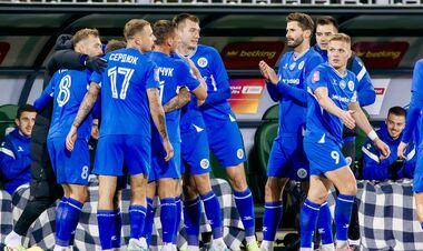 ФОТО. Автобус клуба УПЛ попал в ДТП за несколько часов до игры