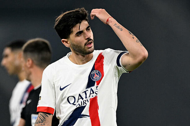 Минус конкурент для Забарного? Защитник ПСЖ намерен покинуть парижский клуб