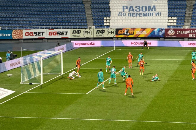 ФОТО. Это сэйв Нещерета. Шахтер упустил супермомент в первом тайме