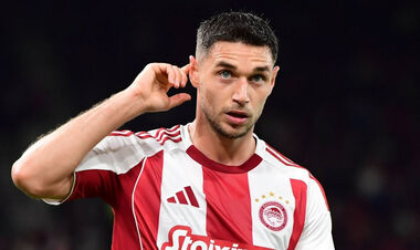 Олимпиакос выиграл матч Кубка Греции. Яремчук оформил дубль за 2 минуты