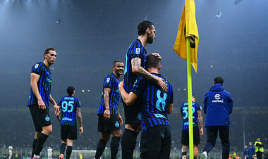 Дубль и удаление. Интер уничтожил Фиорентину и вернулся в топ-3 Серии А