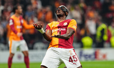 Барселона в захваті від нігерійського форварда Галатасарая