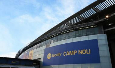 Барса планирует открытую тренировку на новой арене