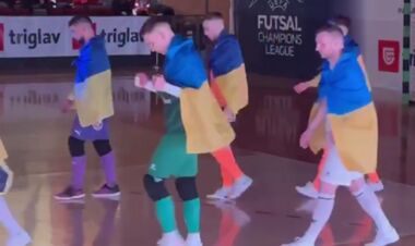 ВІДЕО. Вихід Kyiv Futsal та ХІТа на історичний матч Ліги чемпіонів