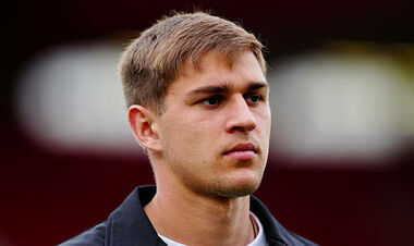 Украинский футболист претендует на звание игрока месяца в клубе АПЛ