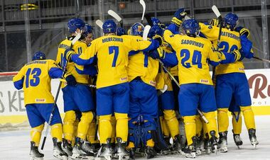 Тренер сборной Украины дозаявил в команду трех форвардов