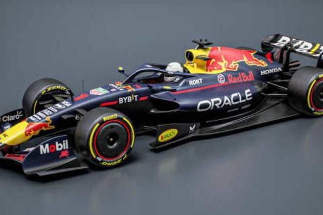 Известно, когда Ред Булл покажет новый болид Ферстаппена. Дата и место